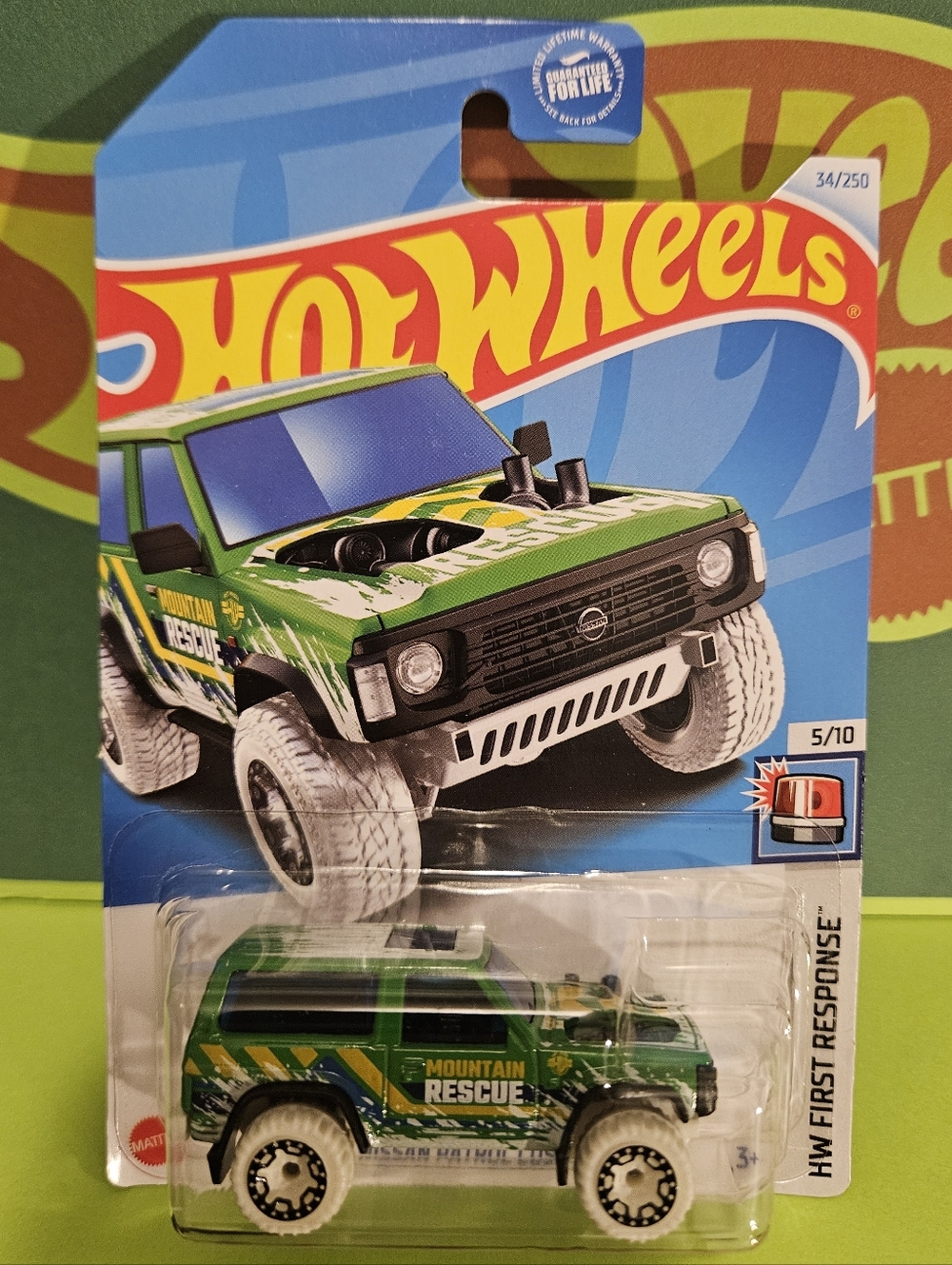 HotWheels Mountain Rescue 4x4 SUV - Green and White